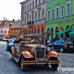 The classic cars and horse carriages definitely cemented the Old Town feel of the Buda side's city center